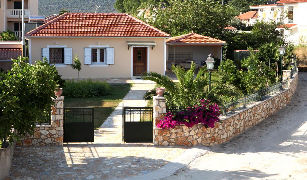 Splantza Apartments Ammoudia Esterno foto