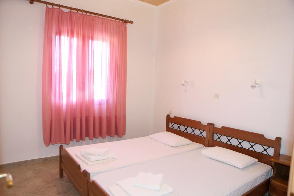 Splantza Apartments Ammoudia Esterno foto