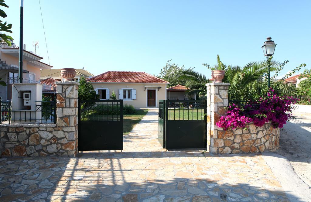 Splantza Apartments Ammoudia Esterno foto